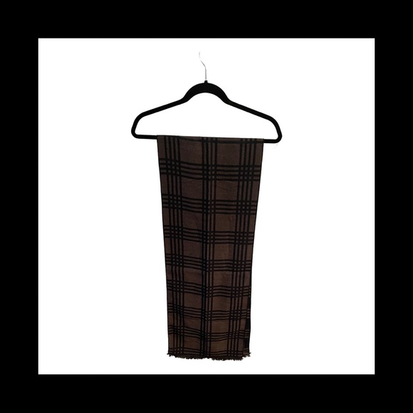 Tahari Light & Dark Brown Reversible Scarf - Picture 6 of 8